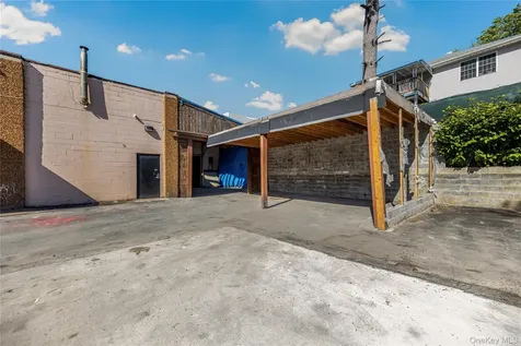 624 Saw Mill River Road Yonkers NY 10710