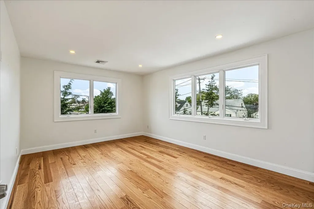 29 Baldwin Drive West Hempstead NY 11552