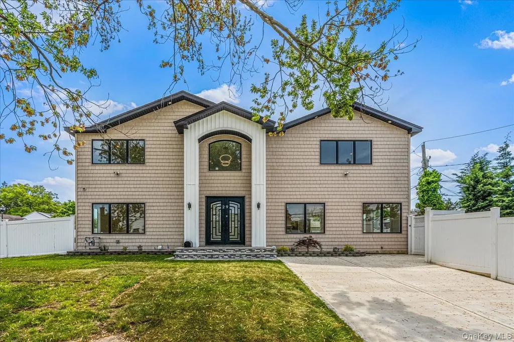 29 Baldwin Drive West Hempstead NY 11552