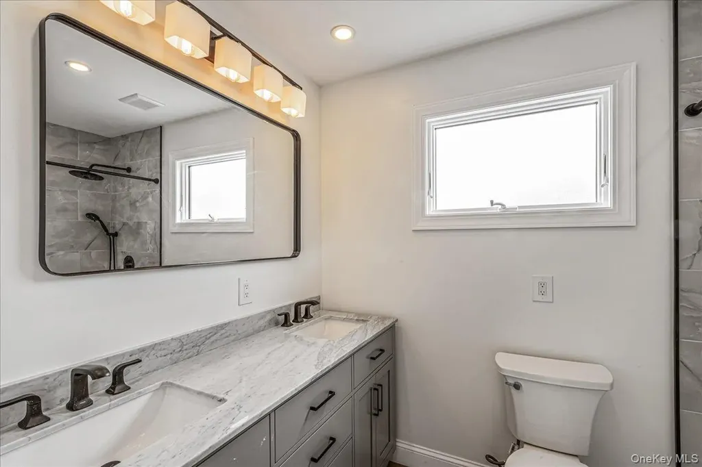 29 Baldwin Drive West Hempstead NY 11552