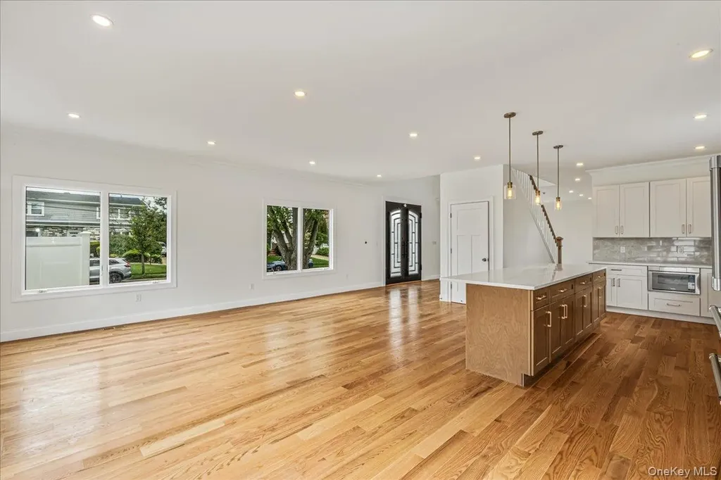 29 Baldwin Drive West Hempstead NY 11552