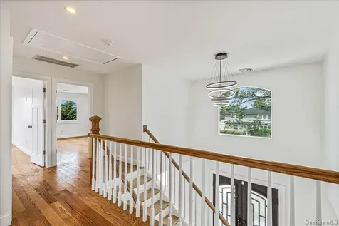 29 Baldwin Drive West Hempstead NY 11552