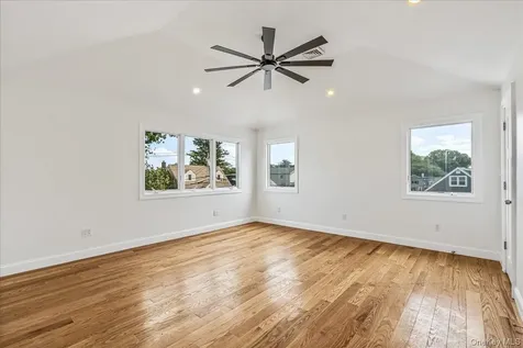 29 Baldwin Drive West Hempstead NY 11552