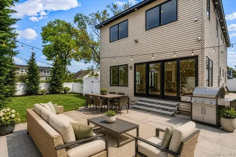 29 Baldwin Drive West Hempstead NY 11552