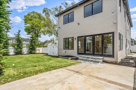 29 Baldwin Drive West Hempstead NY 11552
