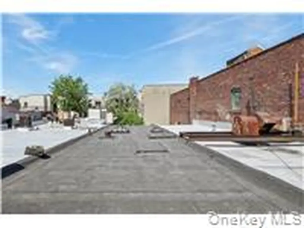 349 S Broadway Yonkers NY 10705