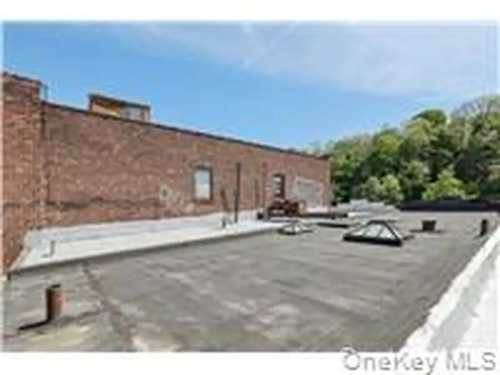349 S Broadway Yonkers NY 10705