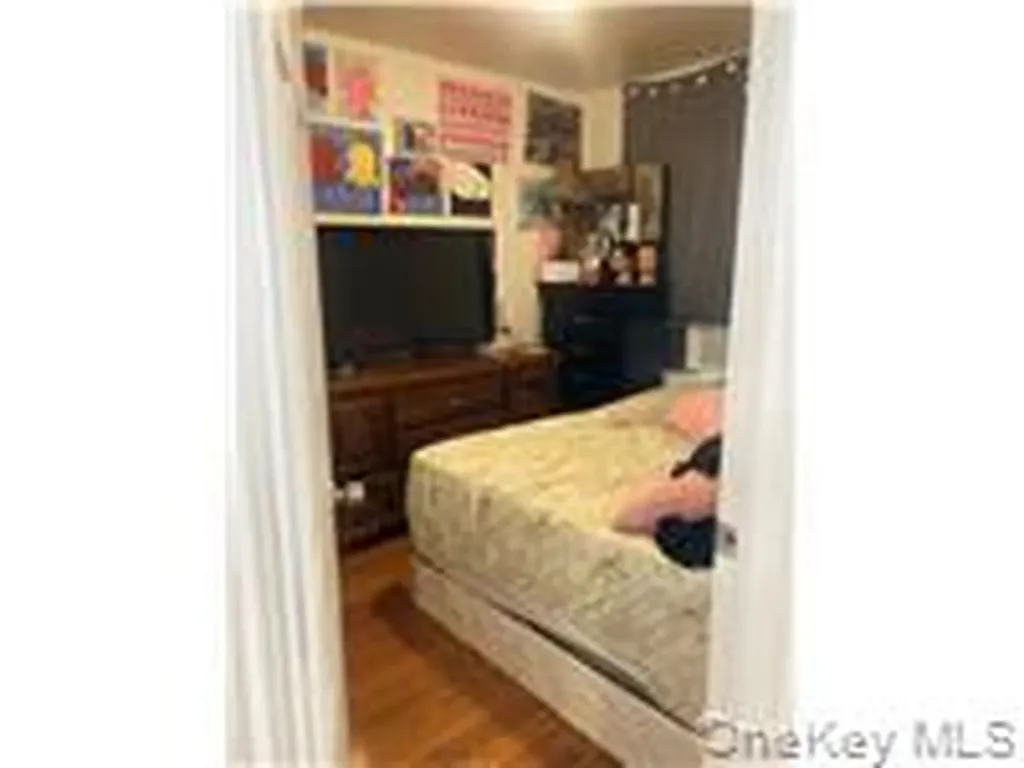 349 S Broadway Yonkers NY 10705