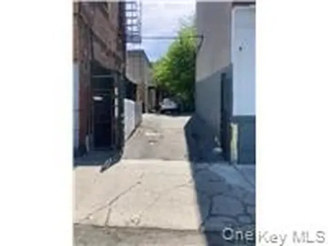 349 S Broadway Yonkers NY 10705