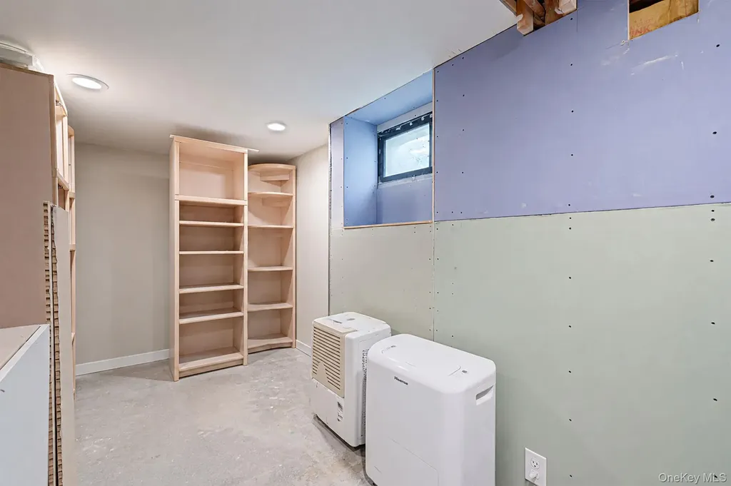 535 Kime Avenue West Islip NY 11795