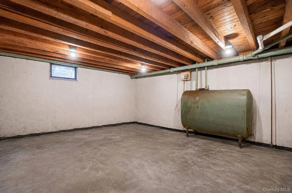 535 Kime Avenue West Islip NY 11795