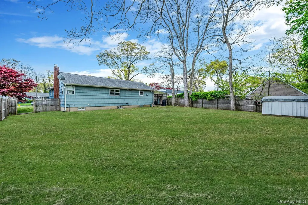 535 Kime Avenue West Islip NY 11795