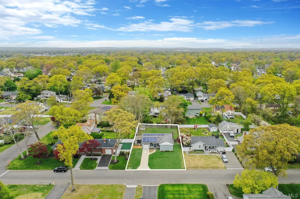 535 Kime Avenue West Islip NY 11795