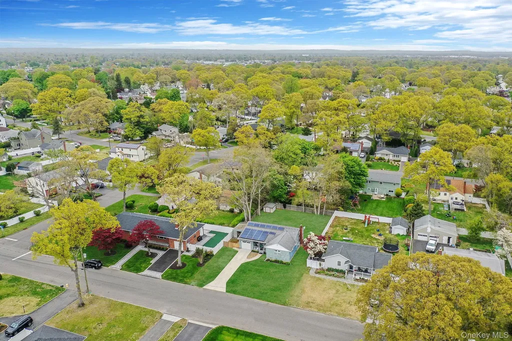 535 Kime Avenue West Islip NY 11795