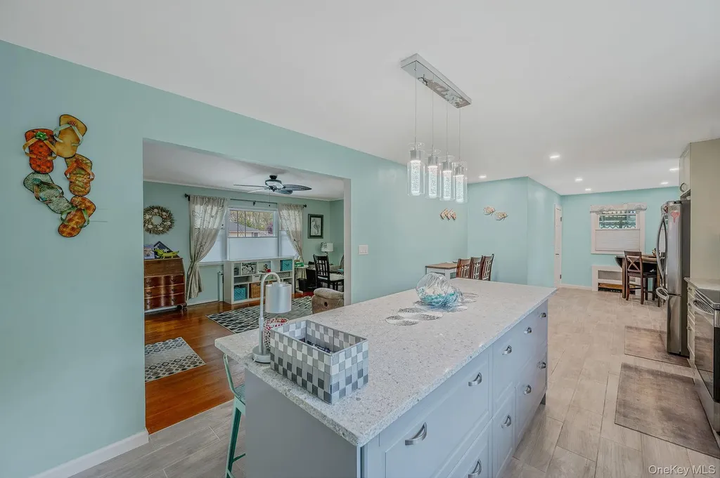 535 Kime Avenue West Islip NY 11795