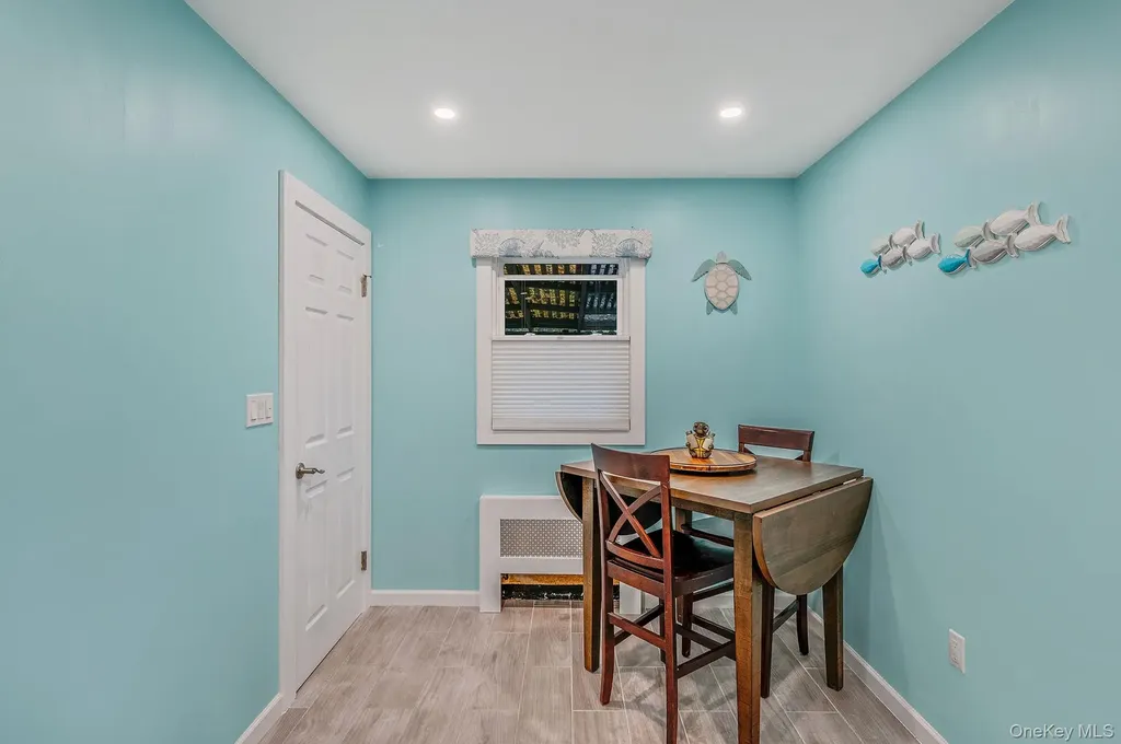 535 Kime Avenue West Islip NY 11795