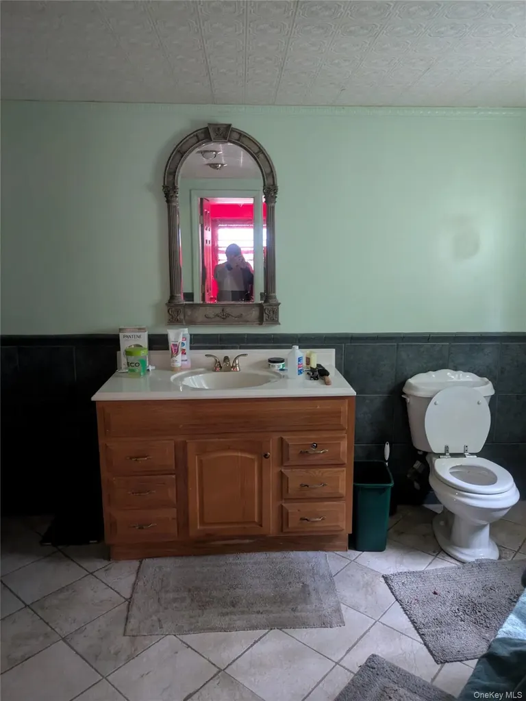 44 Commonwealth Avenue Middletown NY 10940