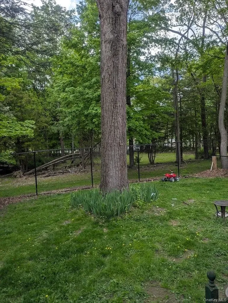 44 Commonwealth Avenue Middletown NY 10940