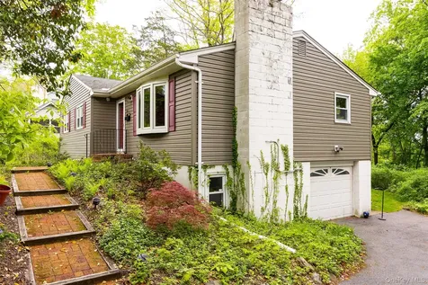24 Johns Boulevard Poughkeepsie NY 12603