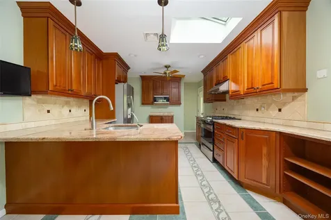 24 Johns Boulevard Poughkeepsie NY 12603