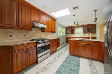 24 Johns Boulevard Poughkeepsie NY 12603