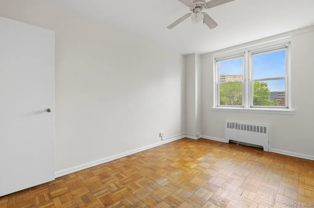25 Knolls Crescent Bronx NY 10463