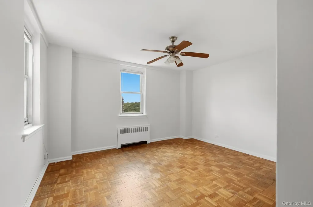 25 Knolls Crescent Bronx NY 10463