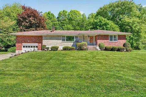 9 Alladin Court Wappingers Falls NY 12590