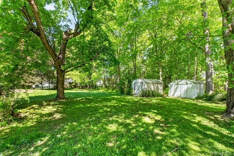 9 Alladin Court Wappingers Falls NY 12590