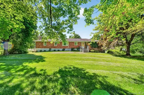 9 Alladin Court Wappingers Falls NY 12590
