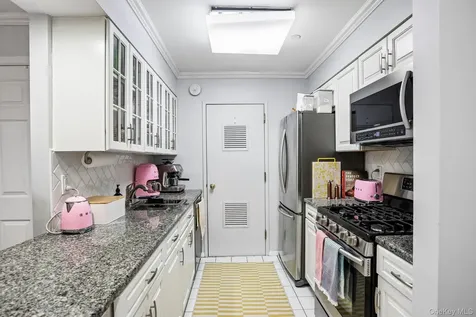 21 Lake Street White Plains NY 10603