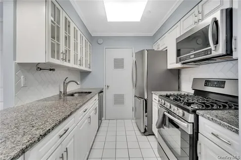 21 Lake Street White Plains NY 10603