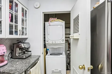 21 Lake Street White Plains NY 10603