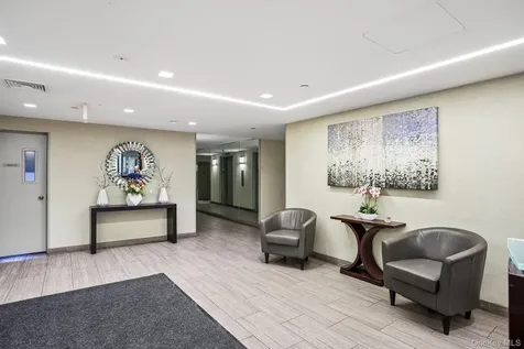 21 Lake Street White Plains NY 10603