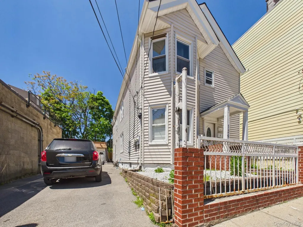 129 Morningside Place Yonkers NY 10703