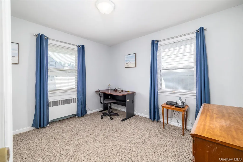 265 W Windsor Parkway Oceanside NY 11572