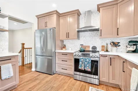 138 Fairmont Road Mahopac NY 10541