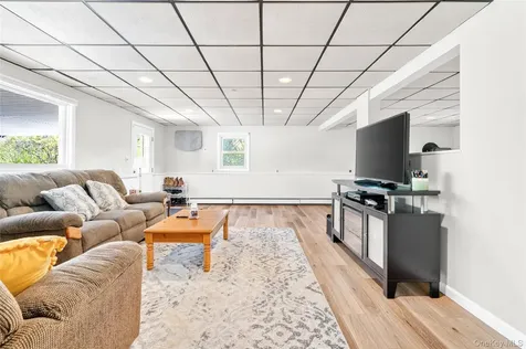 138 Fairmont Road Mahopac NY 10541