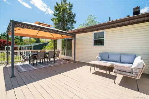 138 Fairmont Road Mahopac NY 10541