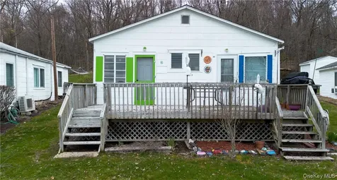 60 Hibiscus Circle Hopewell Junction NY 12533