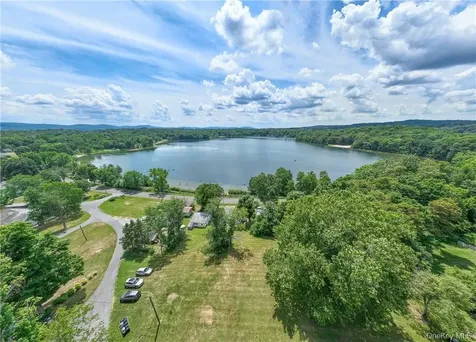 60 Hibiscus Circle Hopewell Junction NY 12533