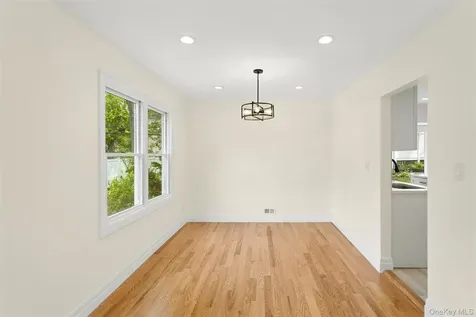 15 Locust Road Old Bethpage NY 11804