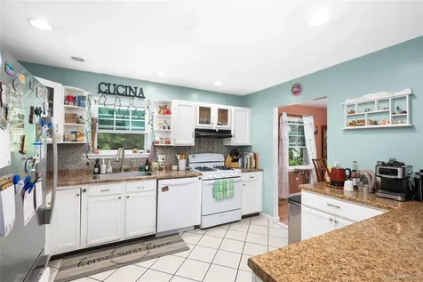 44 Inwood Avenue Poughkeepsie NY 12601