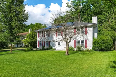 44 Inwood Avenue Poughkeepsie NY 12601