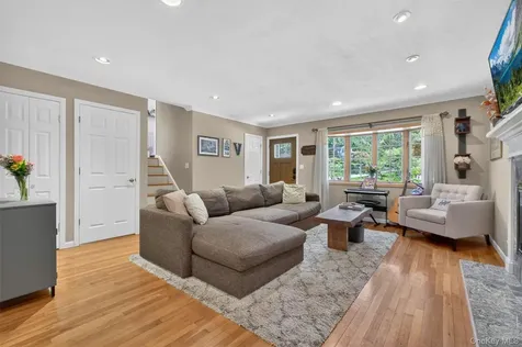 27 Meadow Road Montrose NY 10548