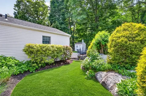 27 Meadow Road Montrose NY 10548
