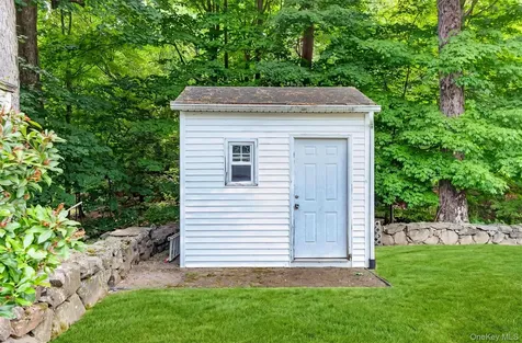 27 Meadow Road Montrose NY 10548