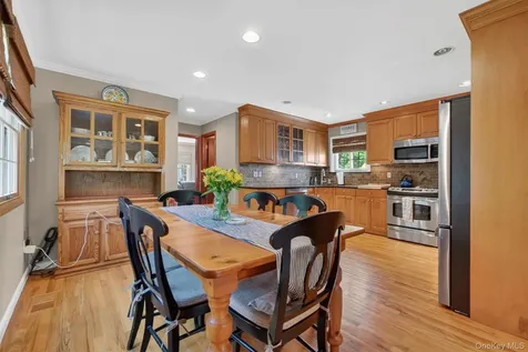 27 Meadow Road Montrose NY 10548
