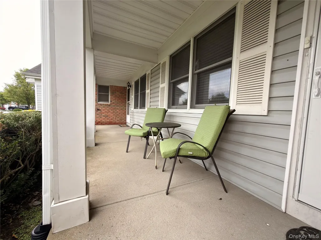3 Primrose Lane North Babylon NY 11703