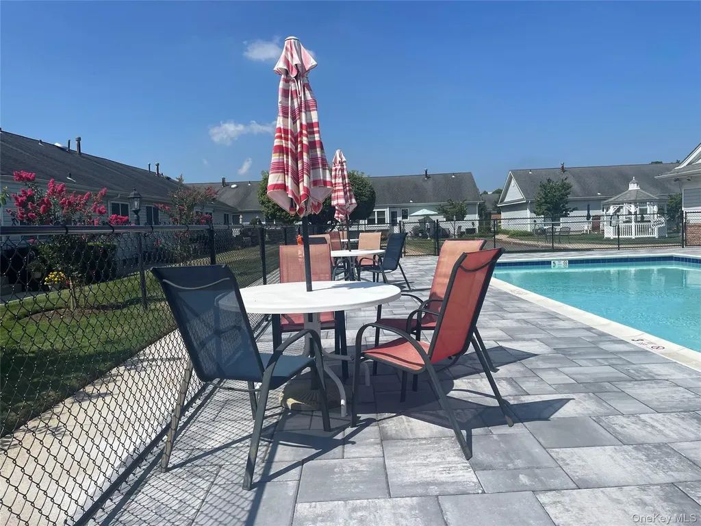 3 Primrose Lane North Babylon NY 11703